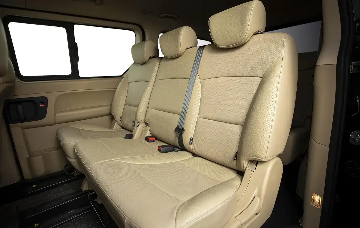 Hyundai Starex rent